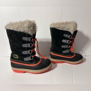 Sorel NY1858-011 suede-upper winter snow boots women size 5